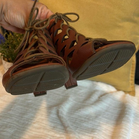 Gentle Souls Tan Leather Cutout Heels - Picture 6 of 8